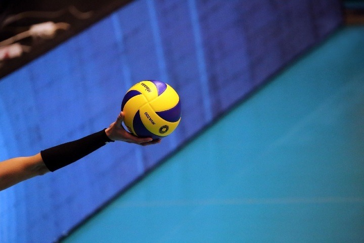 volleyball serve