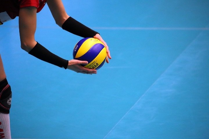 volleyball serve